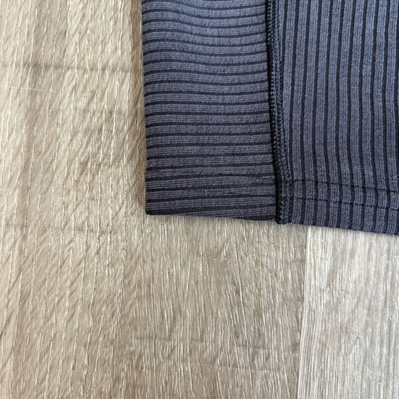 Lululemon Ribbed Softstreme Cropped Tank Top Women’s Size 4 - Picture 5 of 8